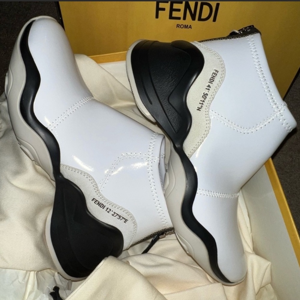 FENDI LEATHER SNEAKERS/SHOES